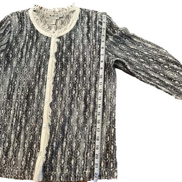 Vintage Blue Ice Women’s Cardigan Size M - Picture 4 of 5
